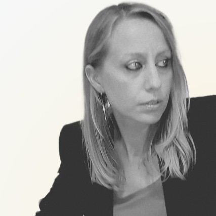 Dott.ssa Yanina Veronica Liuzzi Economista Internazionale- International Economist Dott.ssa Yanina Veronica Liuzzi Economista Internazionale International Economist- Economista